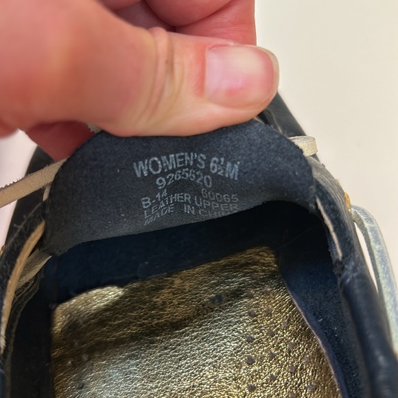 Sperry navy and white boat shoes - Picture 7 of 8